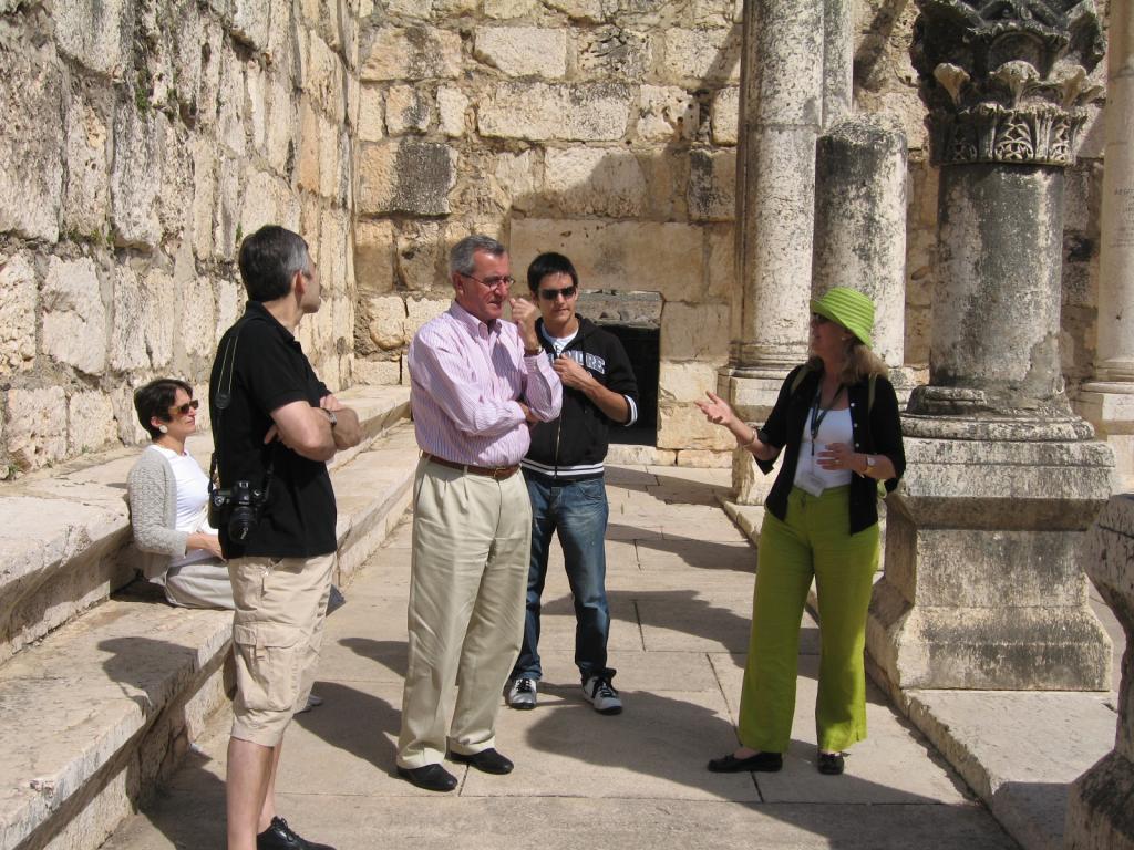 Capharnaum the Synagogue with Meyer and Beatrice Bengio and friends